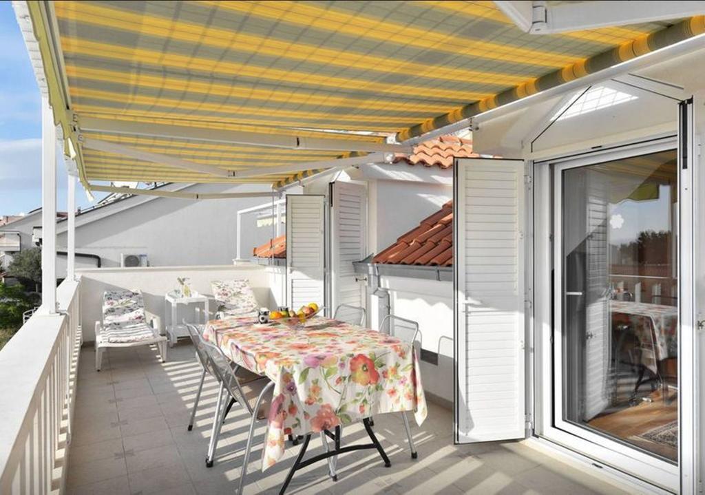 Apartments Sanda 2 Promajna Pokoj fotografie